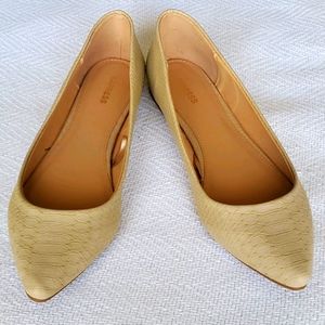 NWOT EXPRESS Flats Size 9